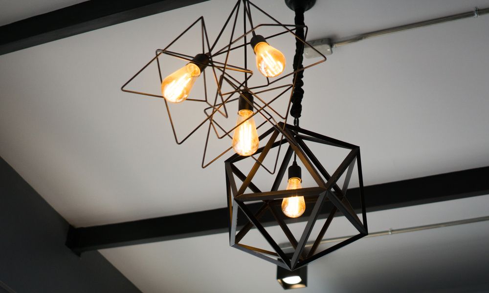 Ceiling mounted light fixtures